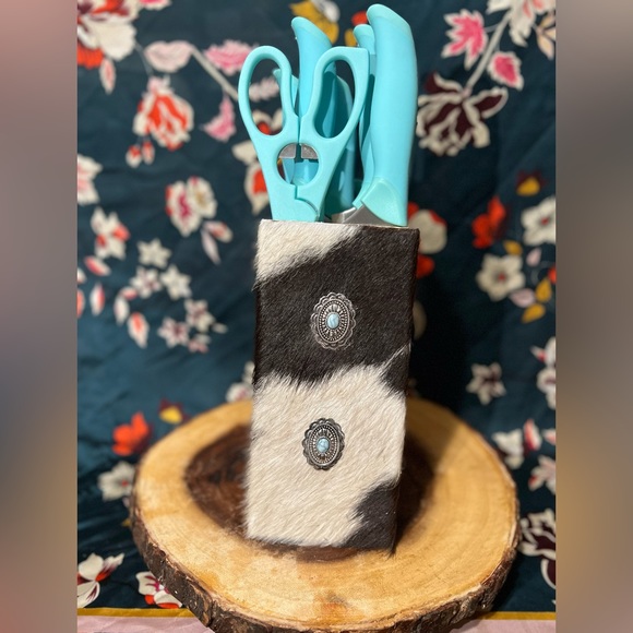 Custom cowhide knife set!